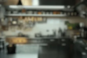 Antika Eşyalarla Donatılmış İlginç Kafe